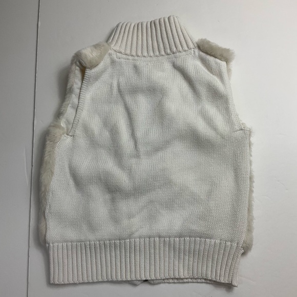 Gap cream faux fur sweater zip vest - Picture 4 of 5